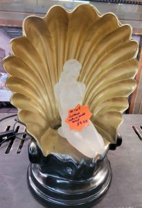 Vintage Art Deco Lamp